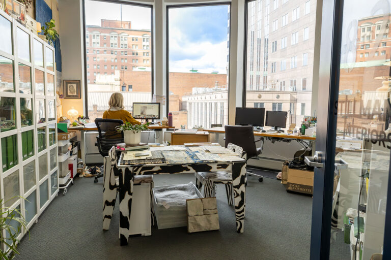 Unlock Your Team’s Potential with Tier-One Private Offices at Expansive Pittsburgh’s Golden Triangle